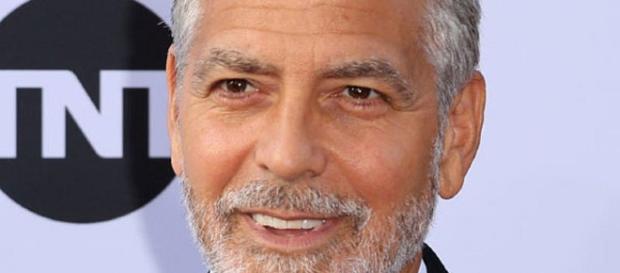 George Clooney: herido leve tras un accidente de moto George Clooney: herido leve tras un accidente de moto