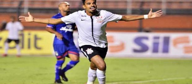 Pouco aproveitado no Corinthians, Junior Dutra pode reforçar o Fluminense (Foto: Portal Net Flu) Pouco aproveitado no Corinthians, Junior Dutra pode reforçar o Fluminense (Foto: Portal Net Flu)