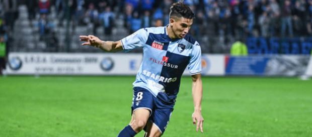 Zinedine Ferhat est dans le viseur du FC Nantes pendant ce mercato estival. Zinedine Ferhat est dans le viseur du FC Nantes pendant ce mercato estival.