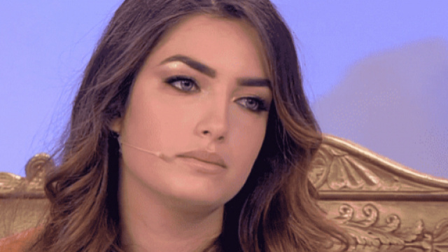 GOSSIP U&D/ Nilufar Addati prende in giro Oronzo di Temptation Island ma viene criticata.