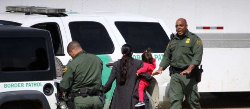 EE.UU. / Los niños que fueron separados de sus padres enfrentan juicios de inmigración
