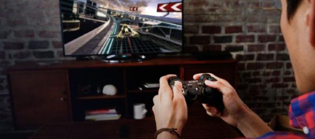 Crema: 14enne 'drogato' di videogame tolto alla famiglia da polizia e servizi sociali Crema: 14enne 'drogato' di videogame tolto alla famiglia da polizia e servizi sociali