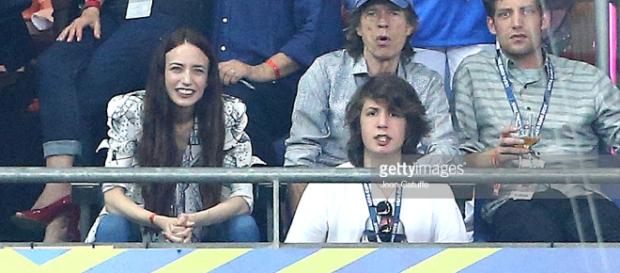 É comum ver o roqueiro acompanhado do filho em jogos de Copa É comum ver o roqueiro acompanhado do filho em jogos de Copa