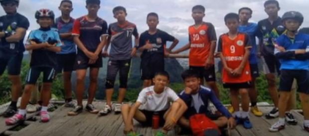 TAILANDIA / Los niños rescatados aún no pueden ver a sus familiares TAILANDIA / Los niños rescatados aún no pueden ver a sus familiares