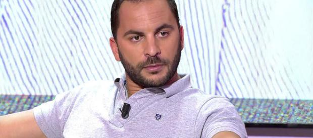 Sálvame: Antonio Tejado desmiente haber tenido algo con un chico en un taxi Sálvame: Antonio Tejado desmiente haber tenido algo con un chico en un taxi