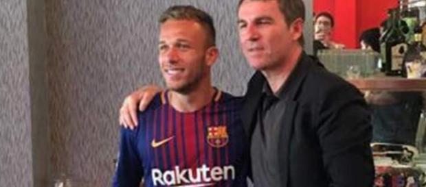 Fichajes: el FC Barcelona presenta en sociedad a Arthur Melo Fichajes: el FC Barcelona presenta en sociedad a Arthur Melo