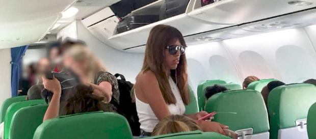 Isa Pantoja viaja a París mientras Alberto Isla dedica un mensaje a una amiga fallecida Isa Pantoja viaja a París mientras Alberto Isla dedica un mensaje a una amiga fallecida