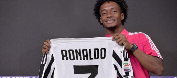 Juventus: Juan Guillermo Cuadrado le cede el dorsal siete a Cristiano Ronaldo Juventus: Juan Guillermo Cuadrado le cede el dorsal siete a Cristiano Ronaldo