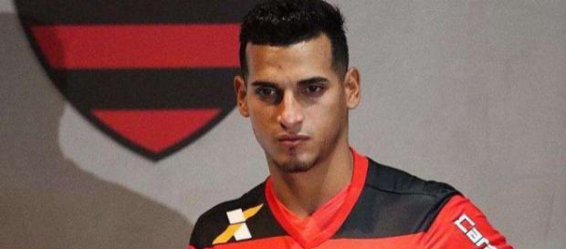 Miguel Trauco est sur la shortlist de l'OM, du LOSC et maintenant aussi du Toulouse FC durant ce mercato d'été. Miguel Trauco est sur la shortlist de l'OM, du LOSC et maintenant aussi du Toulouse FC durant ce mercato d'été.