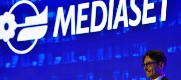 Palinsesti Rai-Mediaset 2018/2019 Palinsesti Rai-Mediaset 2018/2019