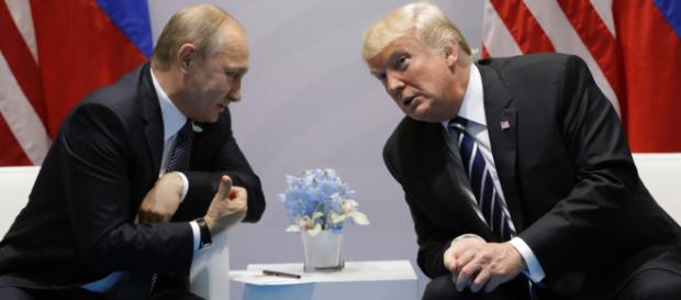 Vladimir Poutine et Donald Trump à Helsinki Vladimir Poutine et Donald Trump à Helsinki