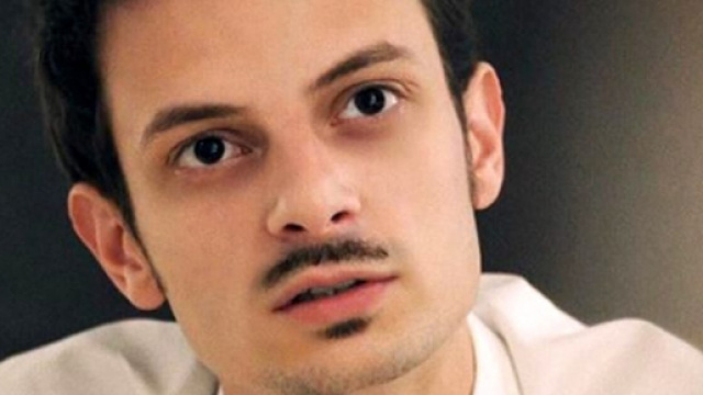 Fabio Rovazzi annuncia un nuovo singolo e rivela i motivi della rottura con Fedez.