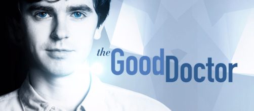 Freddie Highmore interpreta il dottore protagonista della serie record 'The Good Doctor' su Raiuno.