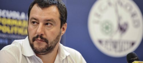 Lanciata una petizione contro il ministro Salvini - esperia.tv