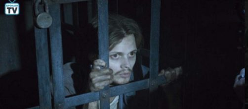 Reviews are in for the new Stephen King anthology series "Castle Rock." [Image Credit: GifsofSkarsgard/Twitter]