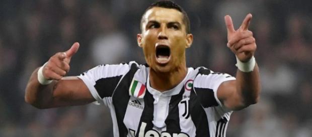Juventus Turin : Le ministre de l'Intérieur italien critique Ronaldo Juventus Turin : Le ministre de l'Intérieur italien critique Ronaldo