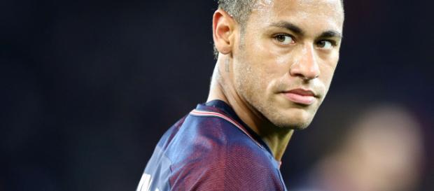 Neymar : au PSG il gagne 36,8 millions par an soit 3 069 520 par ... - closermag.fr Neymar : au PSG il gagne 36,8 millions par an soit 3 069 520 par ... - closermag.fr