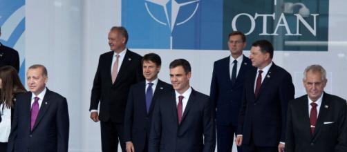 Donald Trump carga contra España en la Cumbre de la OTAN