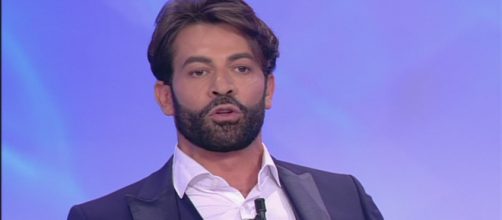 Gossip: Gianni Sperti non ha mai creduto alla storia tra Sara e Luigi di Uomini e Donne.