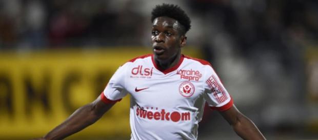Faitout Maoussa, qui a tout juste 20 ans, intéresse fortement l'AS Saint-Etienne durant ce mercato estival. Faitout Maoussa, qui a tout juste 20 ans, intéresse fortement l'AS Saint-Etienne durant ce mercato estival.