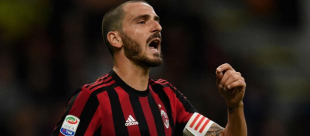 Leonardo Bonucci est courtisé par le PSG, Chelsea et Manchester United durant ce mercato. Leonardo Bonucci est courtisé par le PSG, Chelsea et Manchester United durant ce mercato.