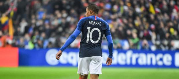 Rumeur Mercato : Christian Karembeu conseille le Real Madrid à propos de Mbappé Rumeur Mercato : Christian Karembeu conseille le Real Madrid à propos de Mbappé