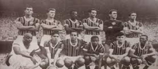 Assim como a França em 2018, Fluminense, no ano de 1963, deu volta olímpica no principal estádio da Rússia (Foto: Portal Sou Mais Flu) Assim como a França em 2018, Fluminense, no ano de 1963, deu volta olímpica no principal estádio da Rússia (Foto: Portal Sou Mais Flu)