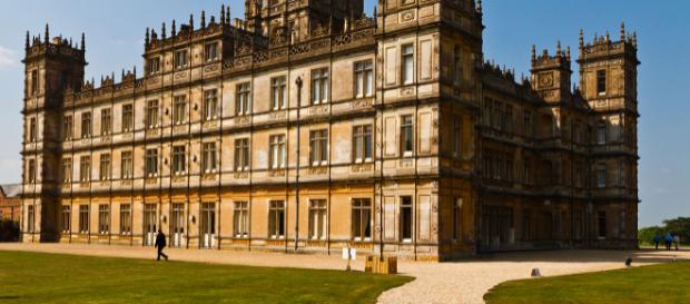 Highclere Castle where ‘Downton Abbey’ was filmed (Image courtesy – Richard Munckton, Wikimedia Commons) Highclere Castle where ‘Downton Abbey’ was filmed (Image courtesy – Richard Munckton, Wikimedia Commons)