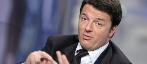 Migranti, l'attacco di Matteo Renzi a Salvini