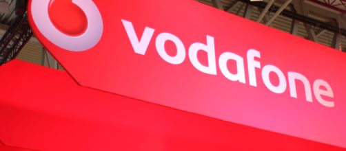 Rincari Vodafone: aumento delle tariffe da 2,50 a 4 euro per fissi e mobili.