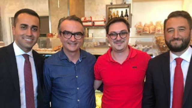 Di Maio immortalato insieme a un boss mafioso