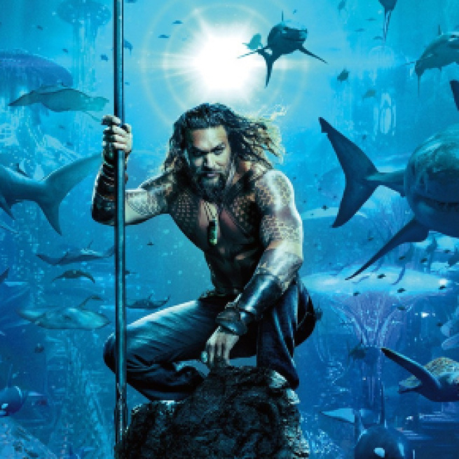 Revelan el primer póster oficial de Aquaman con Jason Momoa como protagonista