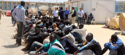 Libia, morti 8 migranti in un container - stoptratta.org