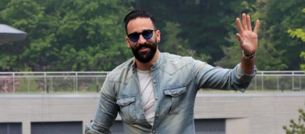 Adil Rami raconte l'incroyable soirée de l'Equipe de France qui a suivi France-Argentine ! Adil Rami raconte l'incroyable soirée de l'Equipe de France qui a suivi France-Argentine !