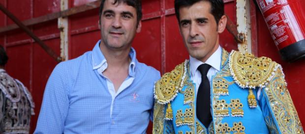 Los Janeiro apoyan a Víctor con la ausencia de María José Campanario Los Janeiro apoyan a Víctor con la ausencia de María José Campanario