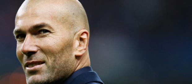 Mercato : L'incroyable recrue demandée par Zidane au Real Madrid ! - blastingnews.com Mercato : L'incroyable recrue demandée par Zidane au Real Madrid ! - blastingnews.com