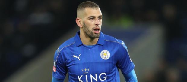 Islam Slimani est courtisé par l'OM, qui pense à lui si Balotelli ne signe pas à Marseille. Islam Slimani est courtisé par l'OM, qui pense à lui si Balotelli ne signe pas à Marseille.