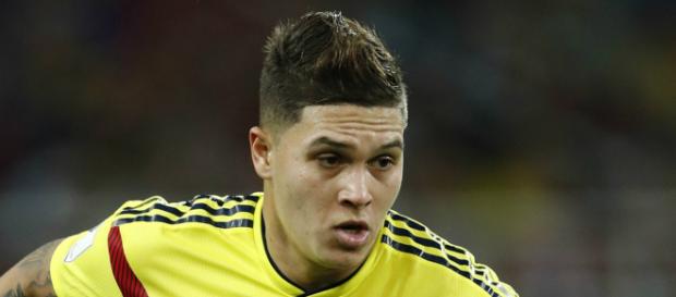 Juan Fernando Quintero a de grandes chances de ne pas porter le maillot merengue la saison prochaine. Juan Fernando Quintero a de grandes chances de ne pas porter le maillot merengue la saison prochaine.