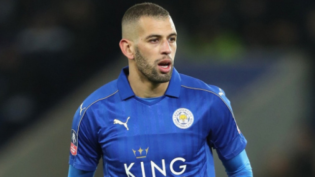 Islam Slimani est courtisé par l'OM, qui pense à lui si Balotelli ne signe pas à Marseille.