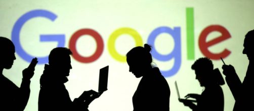 Bruselas impone una multa de más de 4 mil M€ a Google por abuso de dominio