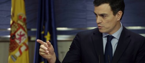 Sánchez propone no conceder amnistías fiscales y aprobar proyectos de empleos juveniles