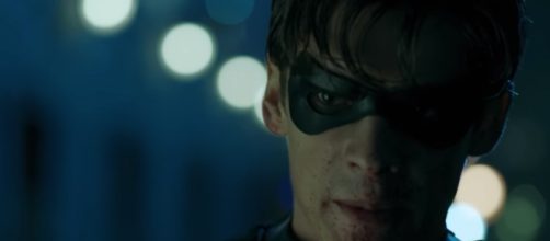 Robin assembles a team of outcast in the live-action 'Titans' TV series [Image Credit: IGN/YouTube screencap]