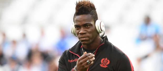 L'OM et l'OGC Nice ne sont pas encore sur le point d'officialiser la signature de Mario Balotelli dans le camp Olympien. L'OM et l'OGC Nice ne sont pas encore sur le point d'officialiser la signature de Mario Balotelli dans le camp Olympien.