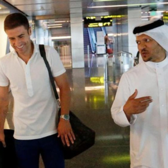 Gabi Fernández viajó a Qatar para cerrar su fichaje con el Al Sadd