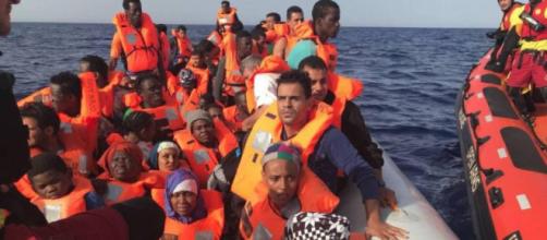 Autorizan a ‘Open Arms’ a desembarcar en Barcelona a 60 rescatados en las costas de Libia
