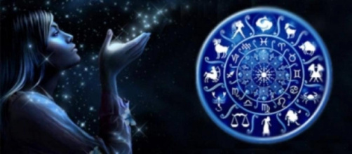 Oroscopo e stelle da lunedì 9 a domenica 15 luglio 2018: amore, lavoro e salute dei segni.