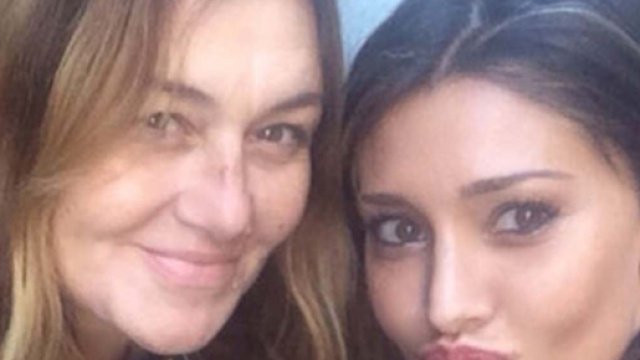 Belen continua ad essere criticata per la sua partecipazione a 'Balalaika': mamma Veronica la difende