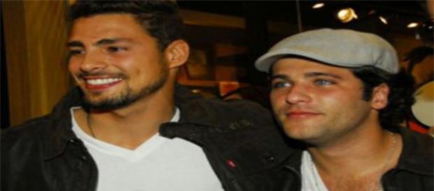 Bruno Gagliasso e Cauã não são mais amigos. Bruno Gagliasso e Cauã não são mais amigos.