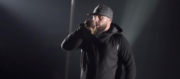 Le rappeur français Médine est reconnu pour son rap consicent. Le rappeur français Médine est reconnu pour son rap consicent.