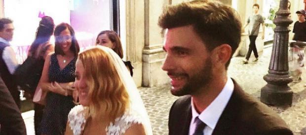 Noemi subito dopo aver detto sì a Gabriele Greco Noemi subito dopo aver detto sì a Gabriele Greco